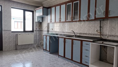 YILDIZKENTTE 3+1 İÇİ YAPILI ASANSÖRLÜ KİRALIK DAİRE