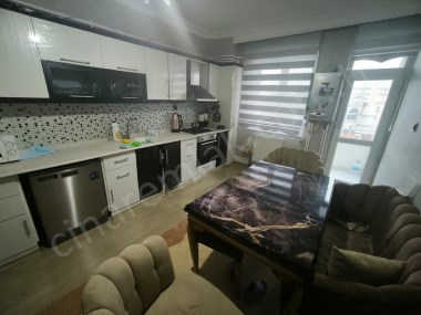 YENİŞEHİRDE ASANSÖRLÜ SİTE İÇİ SATILIK ORTA KAT DAİRE ÇINARDAN İlan No:5319