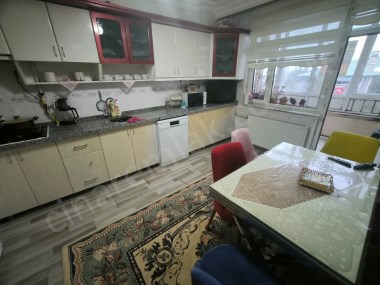 YILDIZKENTTE FULL YAPILI 3+1 SATILIK DAİRE ÇINARDAN İlan No:5318