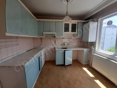 YENİŞEHİRDE İÇİ YAPILI KİRALIK DAİRE ÇINARDAN İlan No: 5352