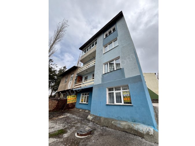 KARSKAPIDA İÇİ YAPILI SATILIK DAİRE ÇINARDAN İlan No: 5439