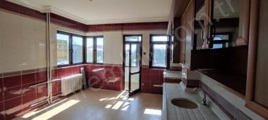 ŞEHİR MERKEZİNDE 3.KAT İÇİ FUL YAPILI SATILIK DAİRE 2038