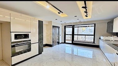 KUMBASARDA REZİDANSTA ULTRA LÜKS SATILIK AKILLI DAİRE ÇINARDAN 3724