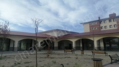 SATILIK İŞYERİ DADAŞKENT TOKİDE SATILIK YOLA CEPHELİ SIFIR İŞYERİ ÇINARDAN İlan No:4469