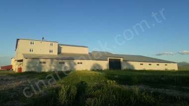 SATILIK  ÇİFTLİK KOMPLEKSİ  ÇINARDAN İlan No:4527