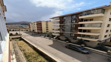 KAYAKYOLUNDA SATILIK SİTE İÇİ 3+1 LÜKS DAİRE ÇINARDAN İlan No:5038