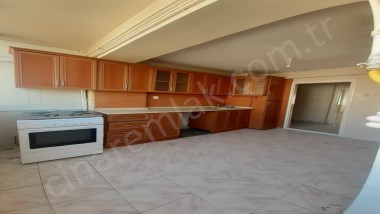 YENİŞEHİRDE İÇİ YAPILI 3+1 ARA KAT KİRALIK DAİRE ÇINARDAN İlan No: 5037