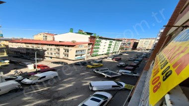GÜRCÜKAPIDA ASANSÖRLÜ 3+1 KİRALIK DAİRE ÇINARDAN İlan No:5039