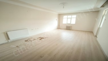 RABİA ANADA KİRALIK 3+1 DAİRE ARA KAT FULL YAPILI ÇINARDAN İlan No: 5133