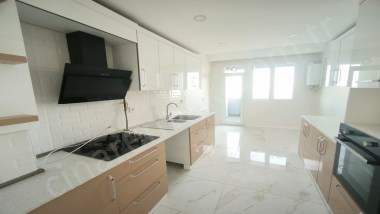RABİA ANA MGS KENT KONUTLARINDA SATILIK 3+1 LÜKS ARA KAT DAİRE ÇINARDAN İlan No: 5255