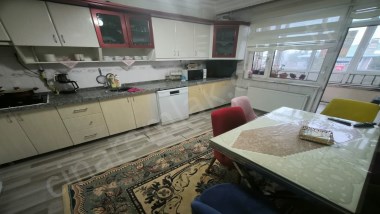 YILDIZKENTTE FULL YAPILI 3+1 SATILIK DAİRE ÇINARDAN İlan No:5318