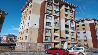 YILDIZKENT ZİRVE TOKİDE KİRALIK GÜNEY BATI CEPHELİ LÜKS DAİRE ÇINARDAN İlan No: 5346 