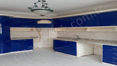 YILDIZKENTTE FULL YAPILI ARA KAT KİRALIK DAİRE ÇINARDAN İlan No: 5356