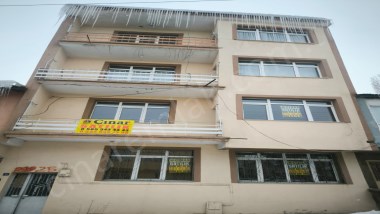 A.GAZİDE SATILIK 4 KATLI BİNA VE ARSASI ÇINARDAN İlan No:5366