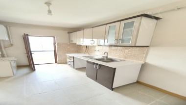 A.GAZİ TOKİDE KİRALIK GÜNEY BATI CEPHELİ ARA KAT DAİRE ÇINARDAN İlan No:5482