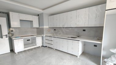 RABİA ANADA KİRALIK LÜKS DAİRE 3+1 YENİ BİNA ŞEHİR MERKEZİNDE ÇINARDAN İlan No: 5491