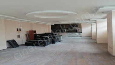 TAŞ MAĞAZALARININ YUKARISINDA 5 KATLI SATILIK İŞ YERİ ÇINARDAN 3434
