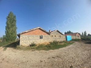 BOLTAŞIN ARKASINDA ÇİFTLİK