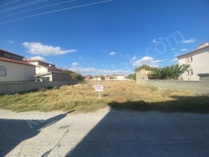 SELÇUKLU MAHALLESİ BAKIR SOKAKTA  GÜNEY CEPHELİ ARSA