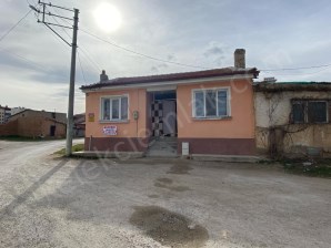 YAKUPŞEVKİPAŞA MAHALLESİNDE(ERKMEN)MÜSTAKİL EV 