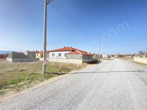 KALE MAHALLESİ MELTEM SOKAKTA ARSA