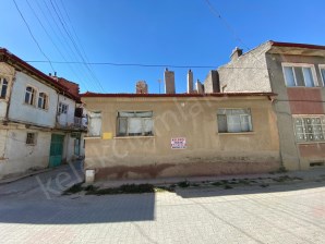 BEKİRAĞA MAHALLESİ HACI AHMET CADDESİNDE  ARSA