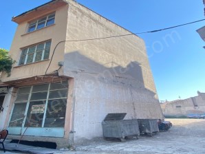 HASIR PAZARINDA SATILIK DÜKKAN