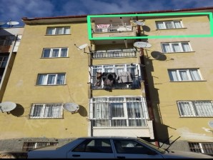 BADEMLİ MAHALLESİ ORHANİYE SOKAKTA SATILIK EŞYALI 2+1