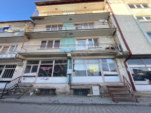 HASIR PAZARINDA SATILIK DÜKKAN+3 KAT MESKEN