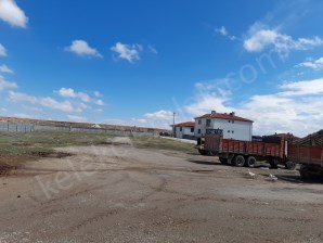 KALE MAHALLESİNDE BİLAL HABEŞ CAMİİ YANINDA ARSA