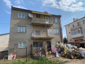 BAĞLARBAŞI MAHALLESİNDE 3 KATLI MÜSTAKİL BİNA