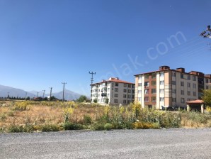 KONAK VE SAFİR EVLERİ YANINDA 4 KAT İMARLI ARSALAR