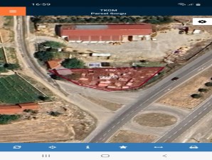 ÇEVRE YOLUNDA KÖŞE BAŞINDA HOBİ BAHÇESİ