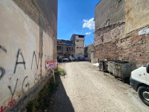 ÇARŞI MERKEZDE  ARSA