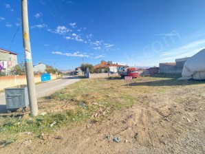 HACI ÖMER(BOZKUŞ)MAHALLESİNDE KÖŞE PARSEL ARSA