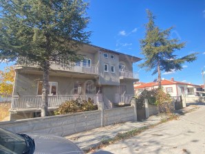 ETEM KELEKÇİ MAHALLESİ BAHÇELİSOKAKTA 2 KATLI MÜSTAKİL BİNA