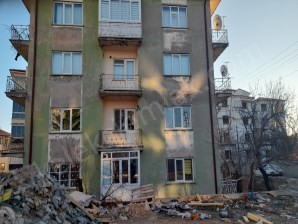 KONAK MAHALLESİNDE SATILIK 3+1