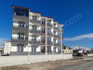 AKCAN PARKI KARŞISINDA ARA KATTA KİRALIK 2+1