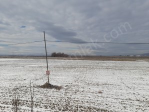 SELÇUKLUDA ÇAY BOLVADİN YOLUNA  CEPHELİ TARLA