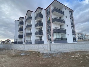 AKCAN PARKI KARŞISINDA KİRALIK 2+1