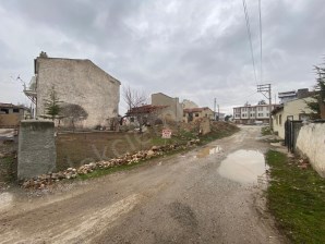 HASTANE MAHALLESİNDE 2 ADET ARSA