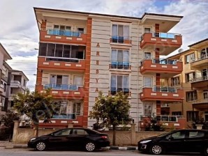 BAĞLARBAŞI MAHALLESİNDE BAHÇE KATTA SATILIK 3+1