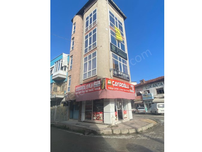 ÇARŞI MERKEZDE SATILIK  BİNA