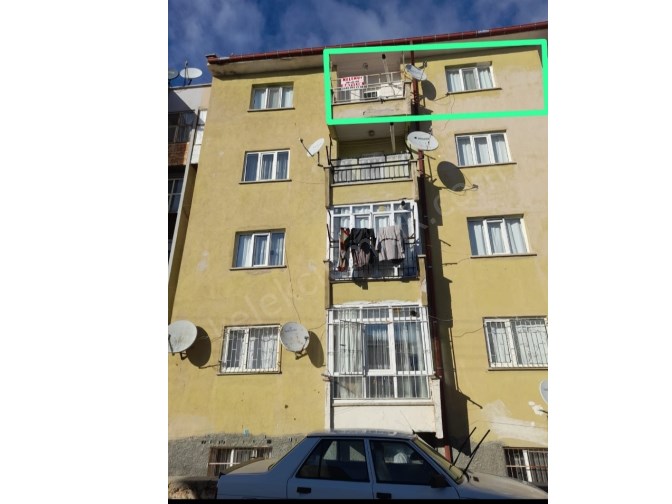 BADEMLİ MAHALLESİ ORHANİYE SOKAKTA SATILIK EŞYALI 2+1