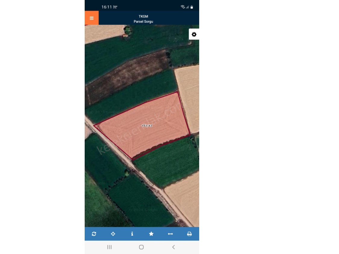 GÖLBAŞI MAHALLESİNDE TARLA