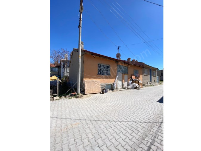 AYDINLAR MAHALLESİ ÖZDEN  SOKAKTA TEK KATLI MÜSTAKİL EV