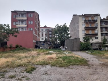 İMARET MAHALLESİ ELMAS SOKAKTA ARSA