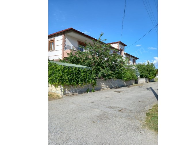 MALAZGİRT MAHALLESİ BAKIR SOKAKTA EŞYALI 1+1 DAİRE