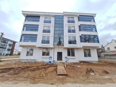 SHELL BENZİNLİK YANINDA  3+1 DAİRELER