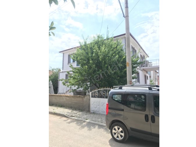 MEVLANA CAMİİ YANINDA EŞYALI KİRALIK DAİRE